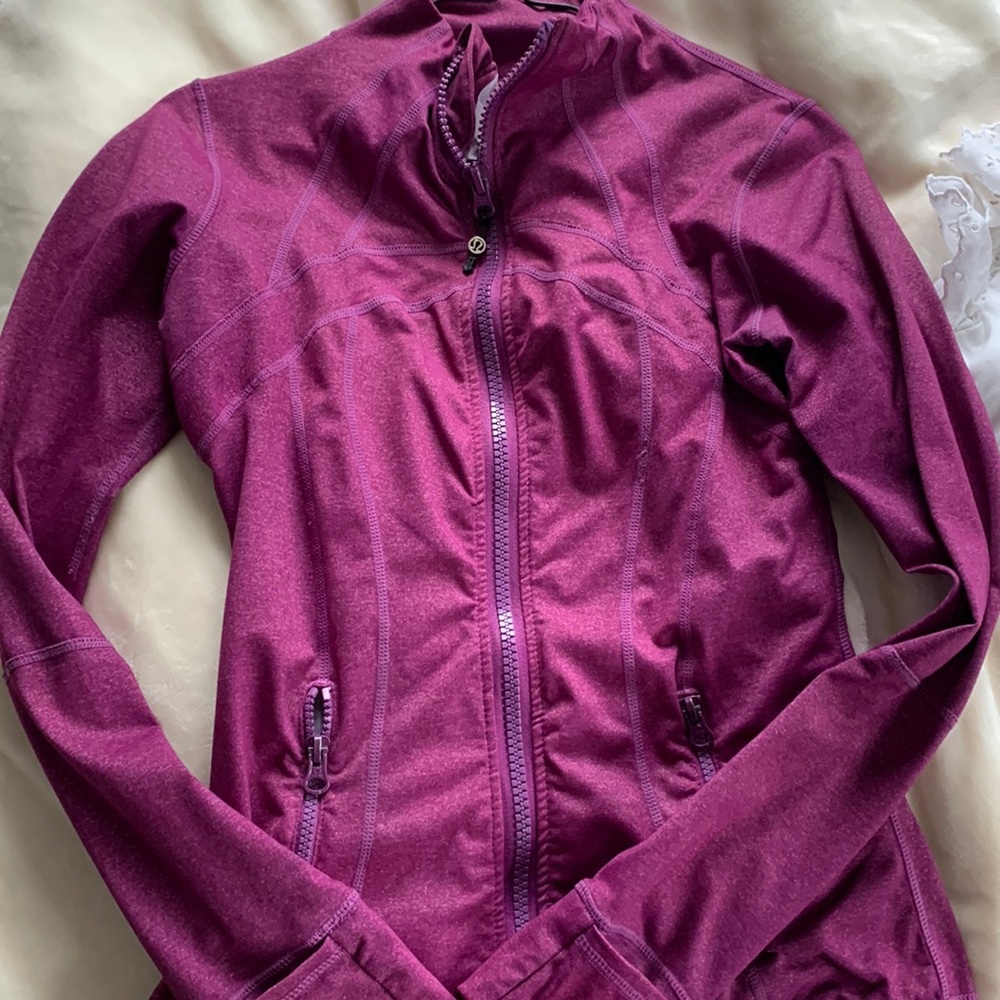BEAUTIFUL LULULEMON DEFINE JACKET